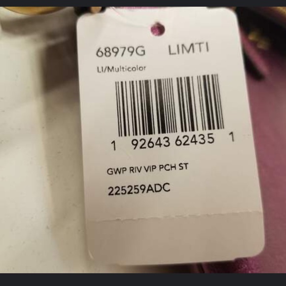 💌 NWT* 2 COACH Wristlet & Pouch Leather VIP Jeweled Bundle Set of 2 - Picture 3 of 16